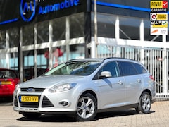 Ford Focus Wagon - 1.0 EB Nw APK + Nw DB riem Trekhaak Parkeerhulp+systeem Airco