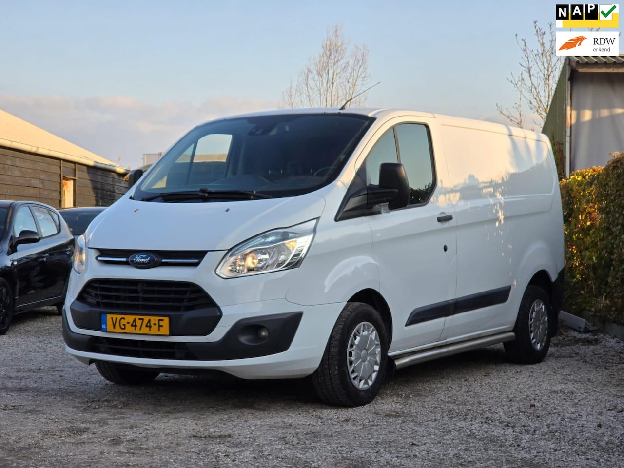 Ford Transit Custom - 270 2.2 TDCI Lane Ass./3 pers./Cruise - AutoWereld.nl