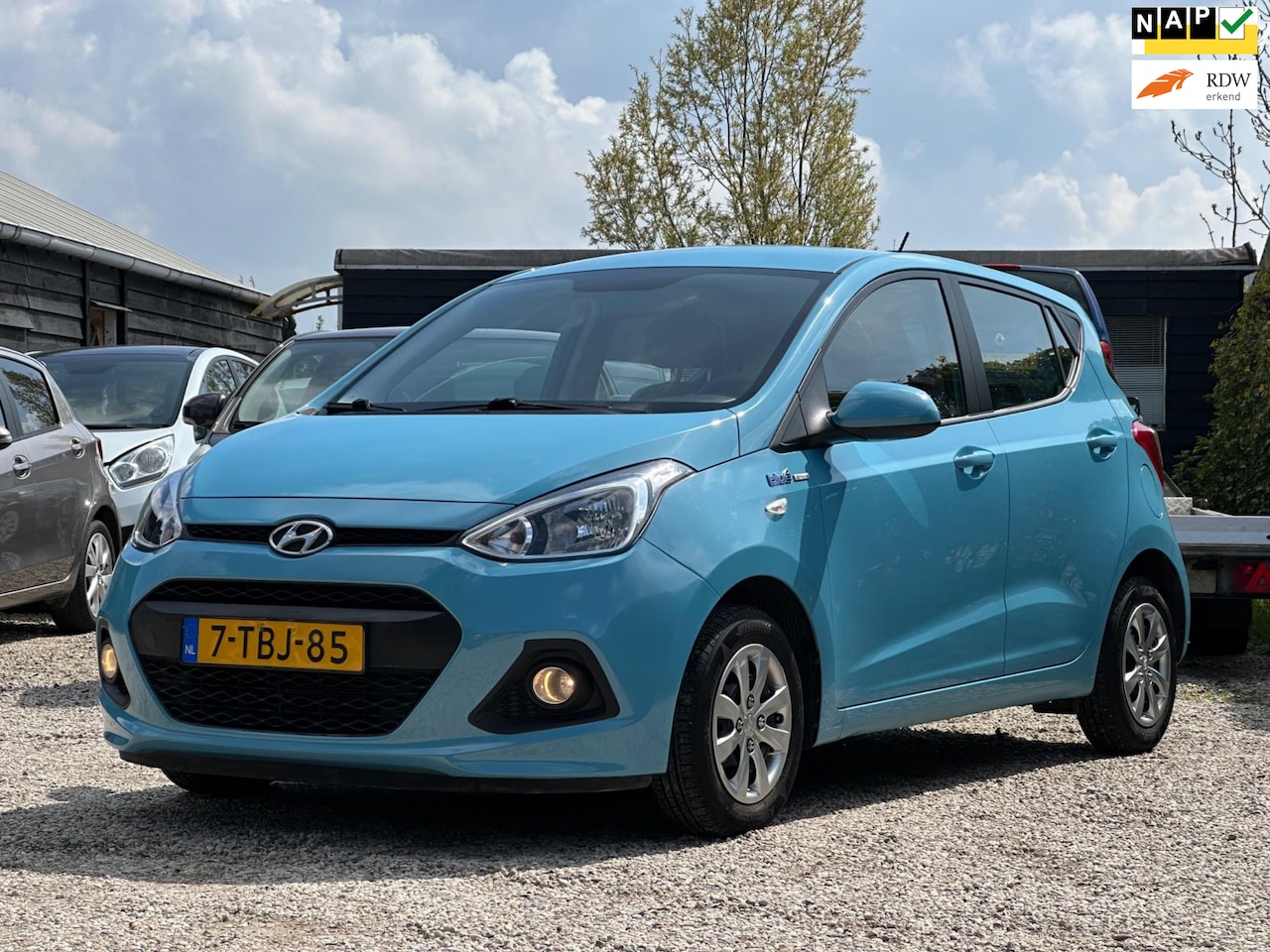 Hyundai i10 - 1.0i i-Motion Comfort 10.000km!/Climate - AutoWereld.nl