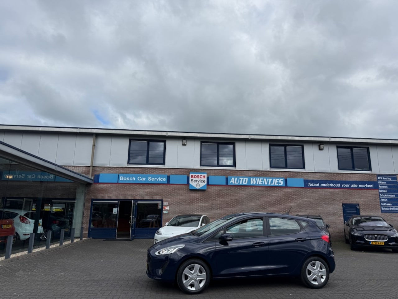 Ford Fiesta - 1.0 EcoB | Connected 5-Drs | Airco | Cruise | Carplay - AutoWereld.nl