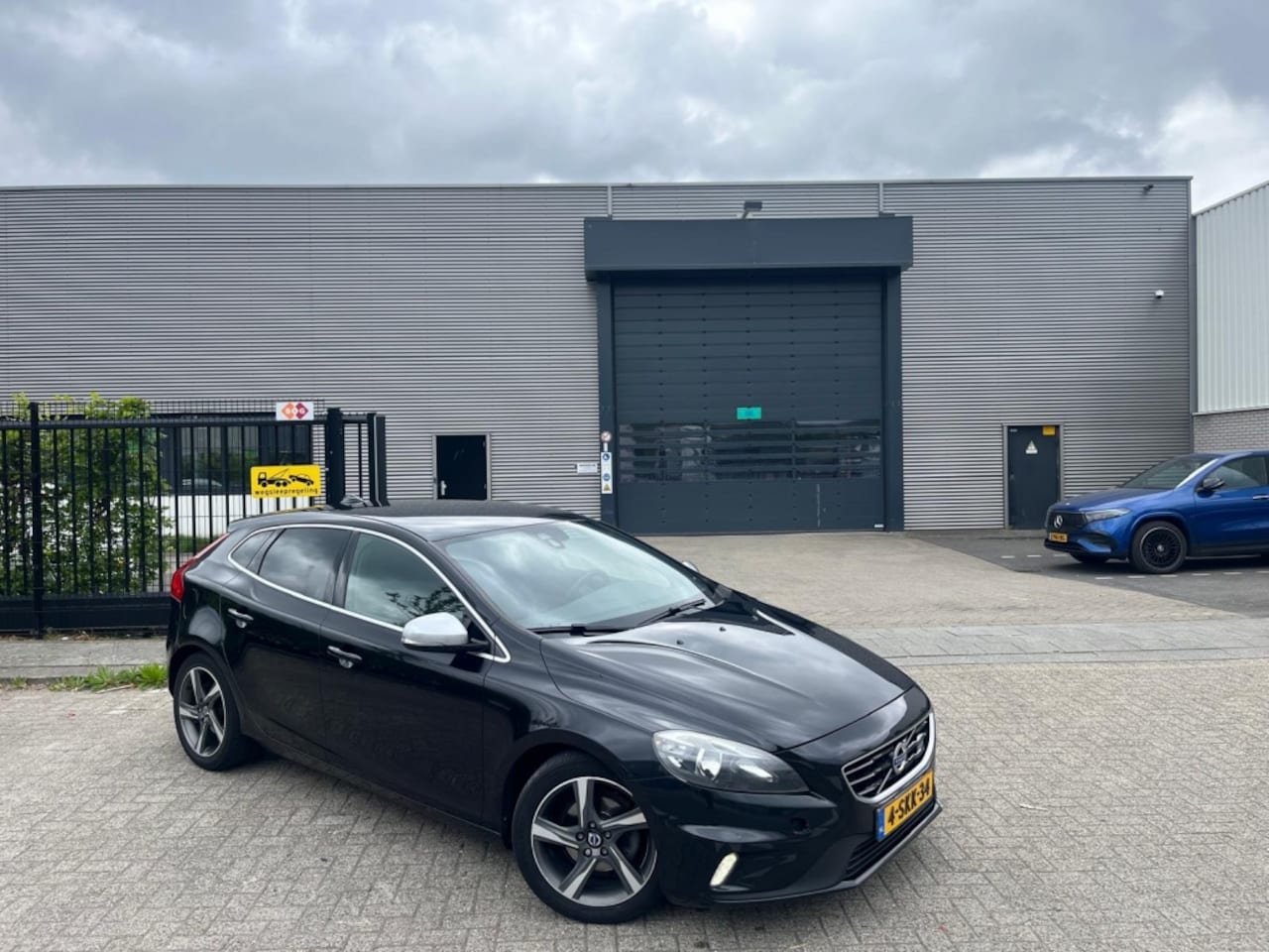 Volvo V40 - 1.6 D2 R-Design Navigatie|Lerenbekleding 2013 - AutoWereld.nl