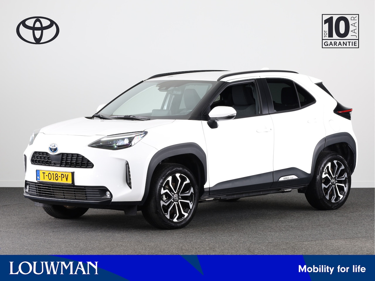 Toyota Yaris Cross - 1.5 Hybrid Dynamic | Parkeersensoren achter | NL-Auto | Apple Carplay /- Android Auto | - AutoWereld.nl
