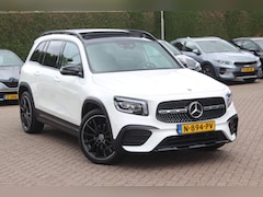 Mercedes-Benz GLB - 200 Premium Plus 7p. / Panoramadak / Camera / 20'' / Sfeerverlichting / Navigatie / Dodeho