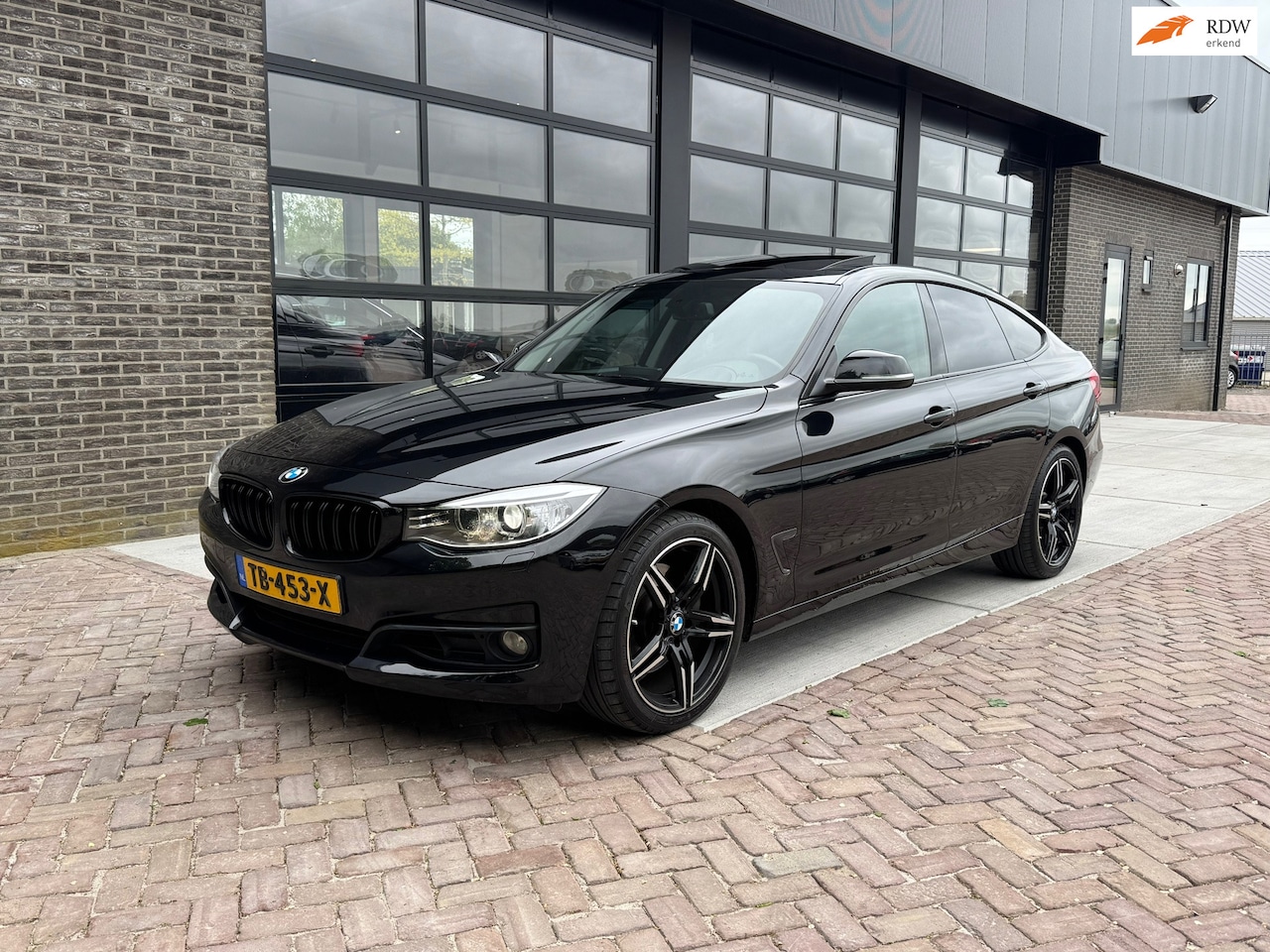 BMW 3-serie Gran Turismo - 335i xDrive High Executive | Pano | Leer | Navi | Clima | Cruise | - AutoWereld.nl