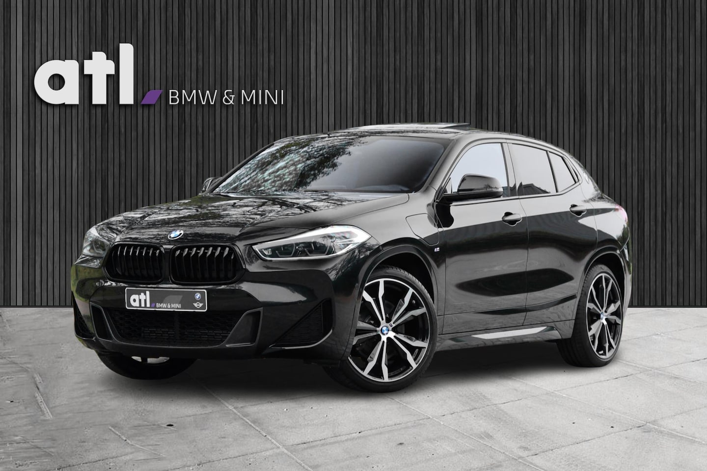 BMW X2 - xDrive25e High Executive M-pakket, 20", Pano, Trekhaak, Leer, LED, Head-Up, Navi Plus, App - AutoWereld.nl