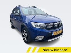 Dacia Sandero Stepway - 1.0 TCe Bi-Fuel Serie Limitee 15th Anniv. / CAMERA / TREKHAAK / NAVIGATIE / APPLE CARPLAY