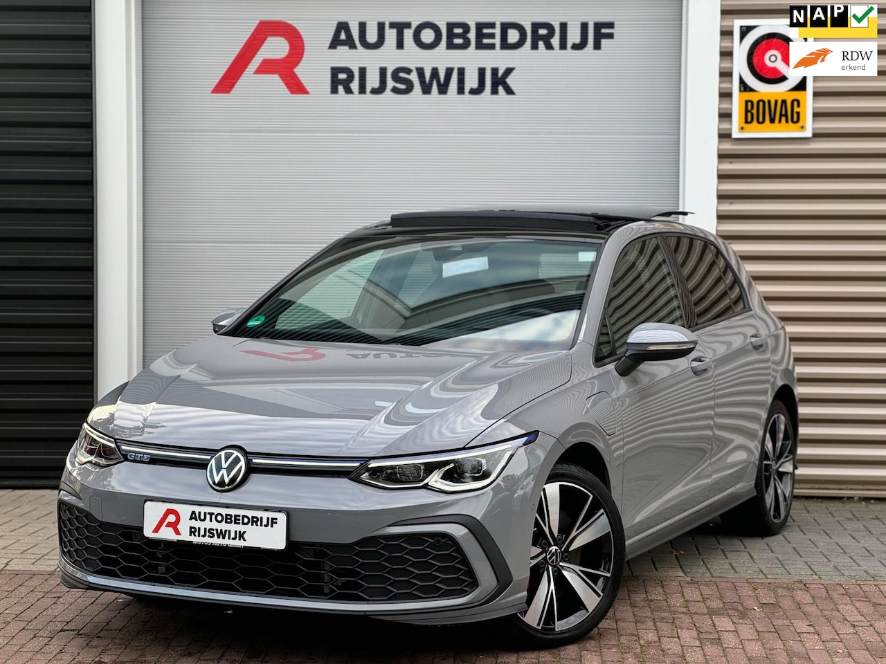 Volkswagen Golf - 1.4 eHybrid GTE Pano/HUD/Matrix - AutoWereld.nl