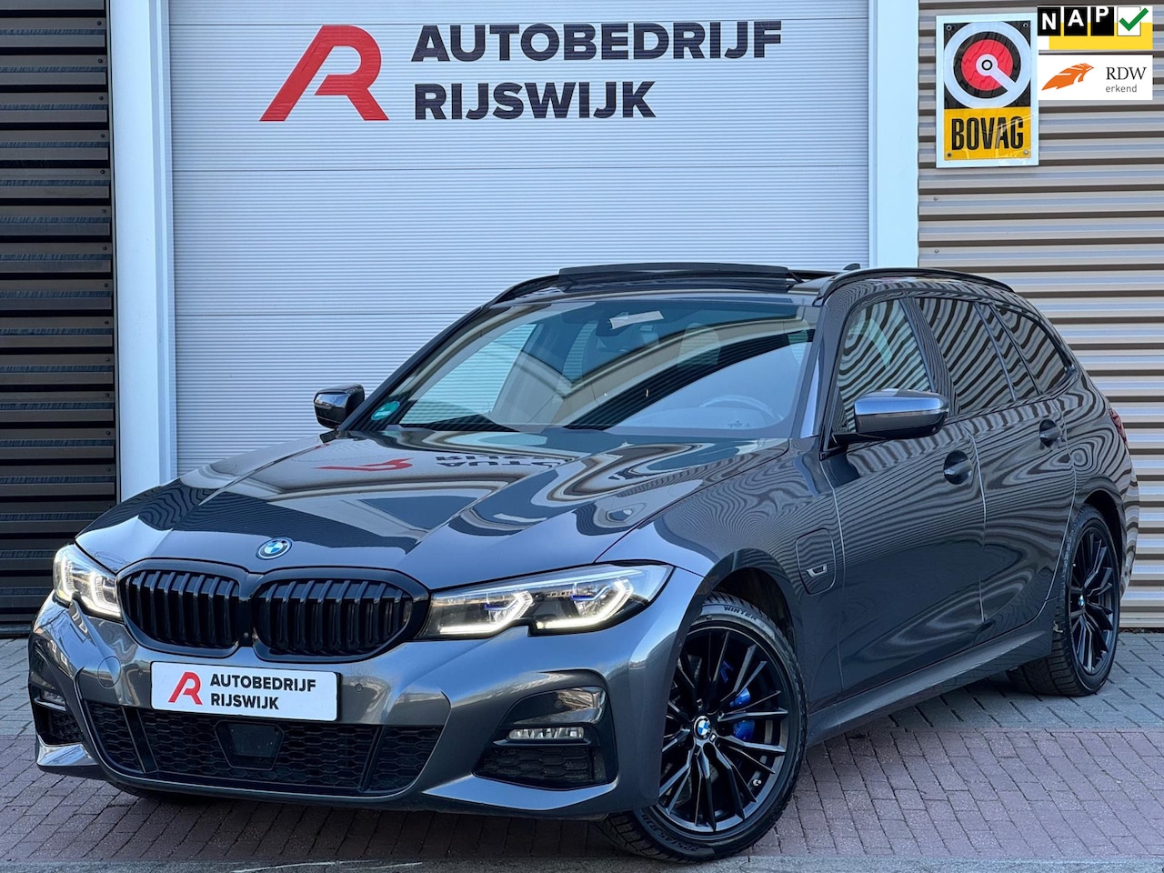 BMW 3-serie Touring - 330e M Sport Pano/360/HUD/Memory - AutoWereld.nl