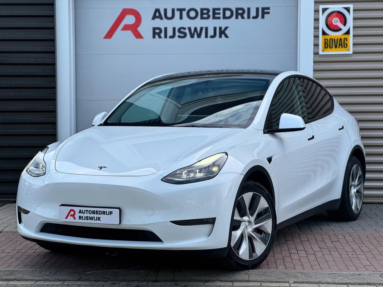 Tesla Model Y - Long Range AWD 75 kWh Long Range AWD 75 kWh - AutoWereld.nl