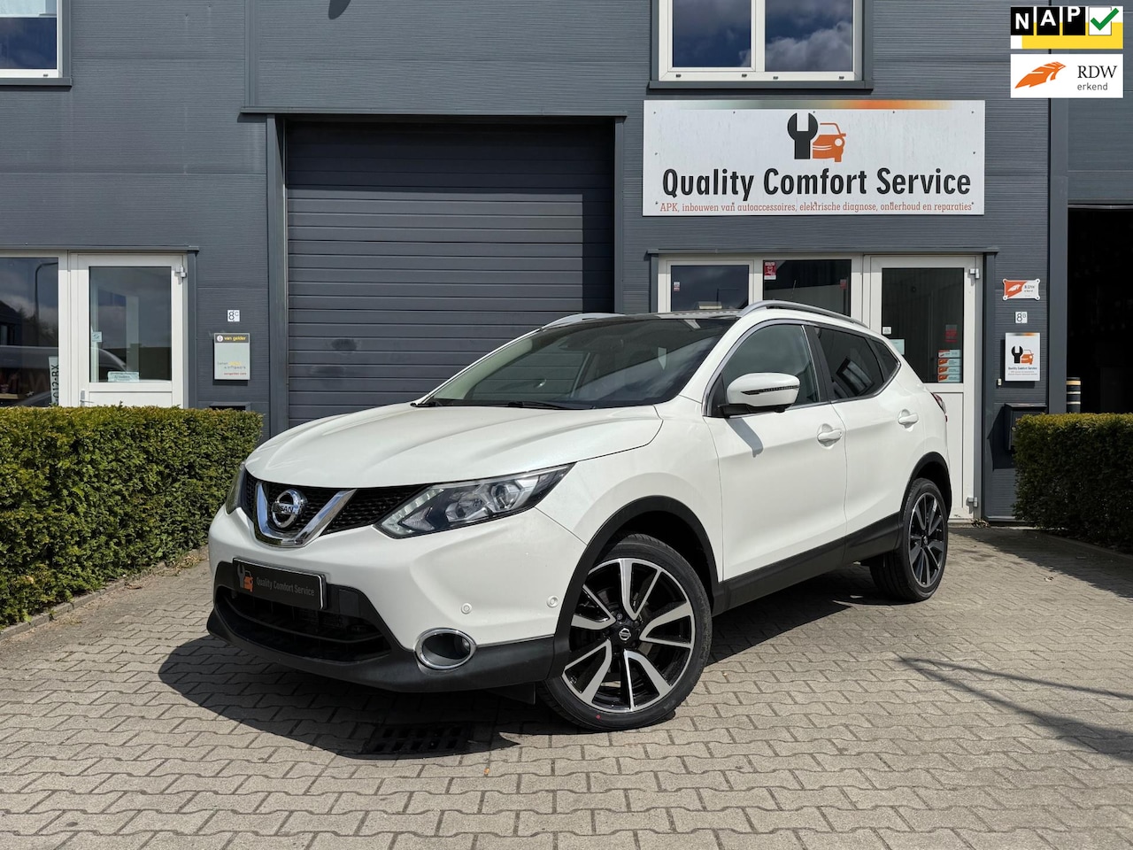 Nissan Qashqai - 1.2 Tekna|360°Camera|Pano|Dodehoek|Garantie|Nwketting - AutoWereld.nl
