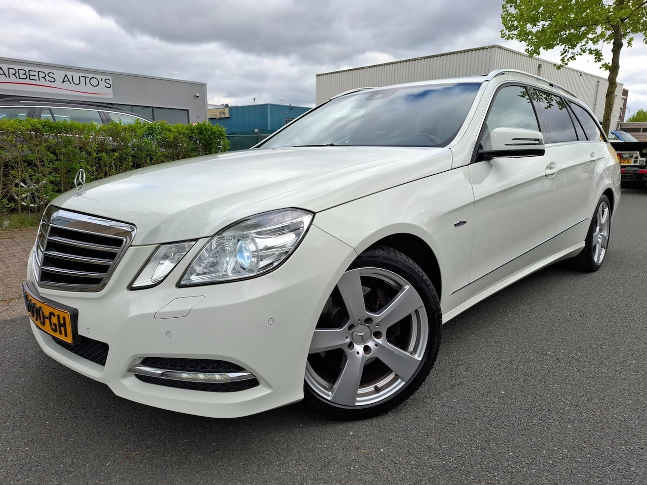 Mercedes-Benz E-klasse Estate - 220 CDI AUTOMAAT/NAVI/LEDER/XENON! - AutoWereld.nl