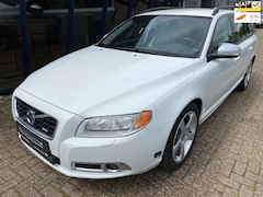 Volvo V70 - 2.5FT R-Design 230PK Automaat LEER / XENON / PDC / TREKHAAK