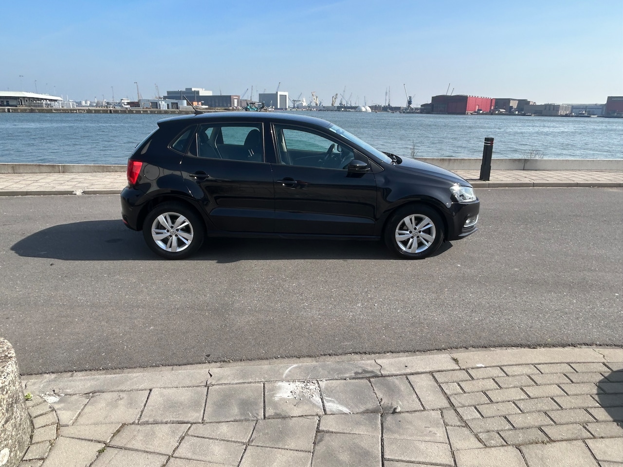 Volkswagen Polo - 1.4 TDI Comfortline 90 PK NAVI AIRCO - AutoWereld.nl