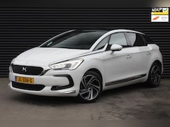 DS 5 - 5 1.6 THP Chic | Dealer onderhoud | Trekhaak | Camera | Pano |