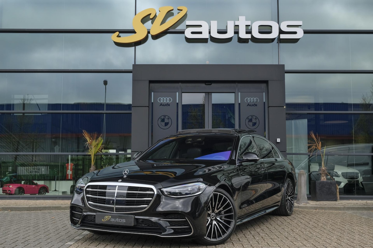 Mercedes-Benz S-klasse - S580e Lang AMG 510pk Panoramadak *BTW* 4-wielsturing Leder exclusief Burmester 21" LMV - AutoWereld.nl
