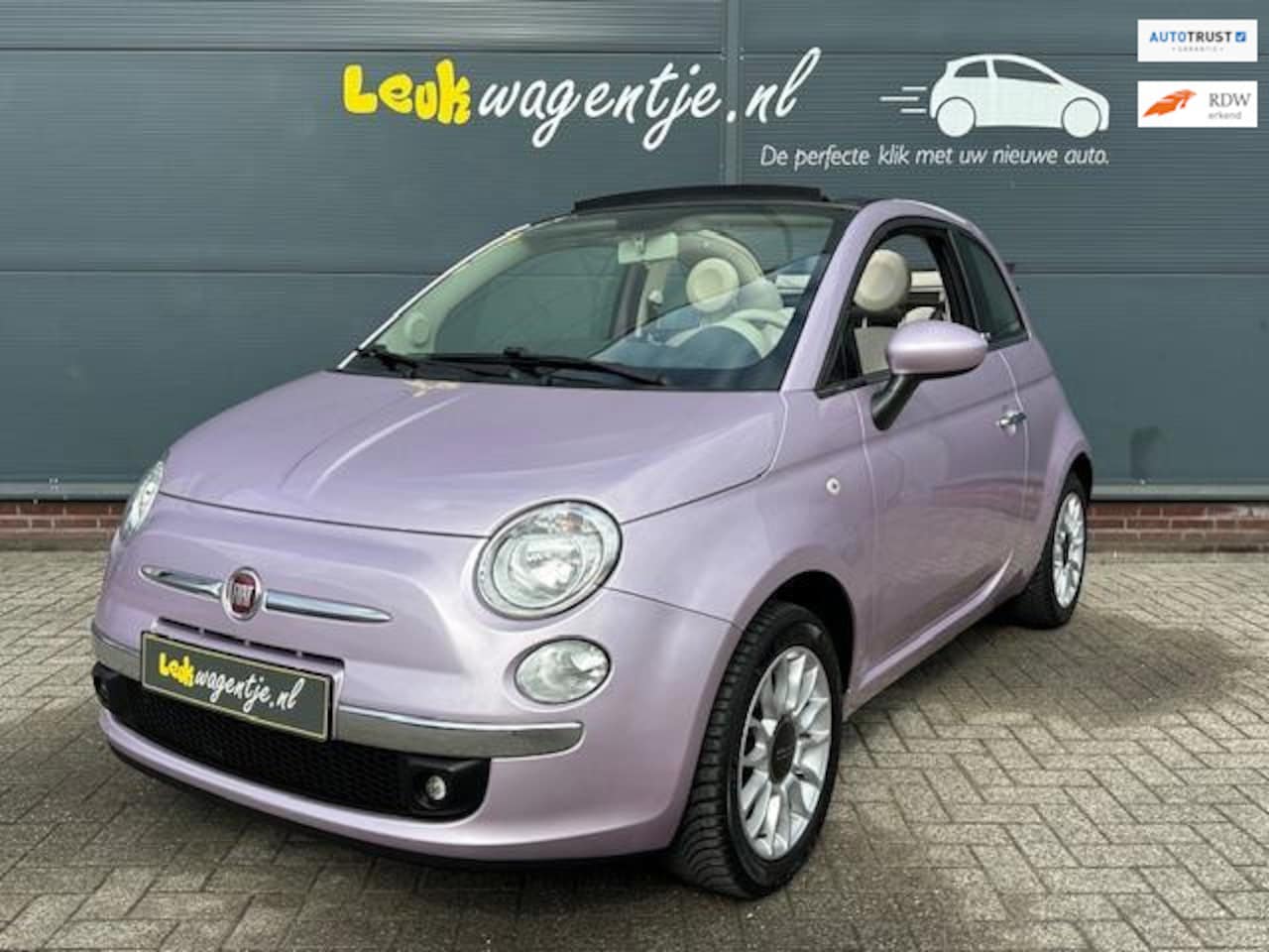 Fiat 500 C - 1.2 Lounge Cabrio *purple metallic *in topstaat - AutoWereld.nl