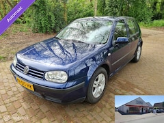 Volkswagen Golf - 1.6 Highline