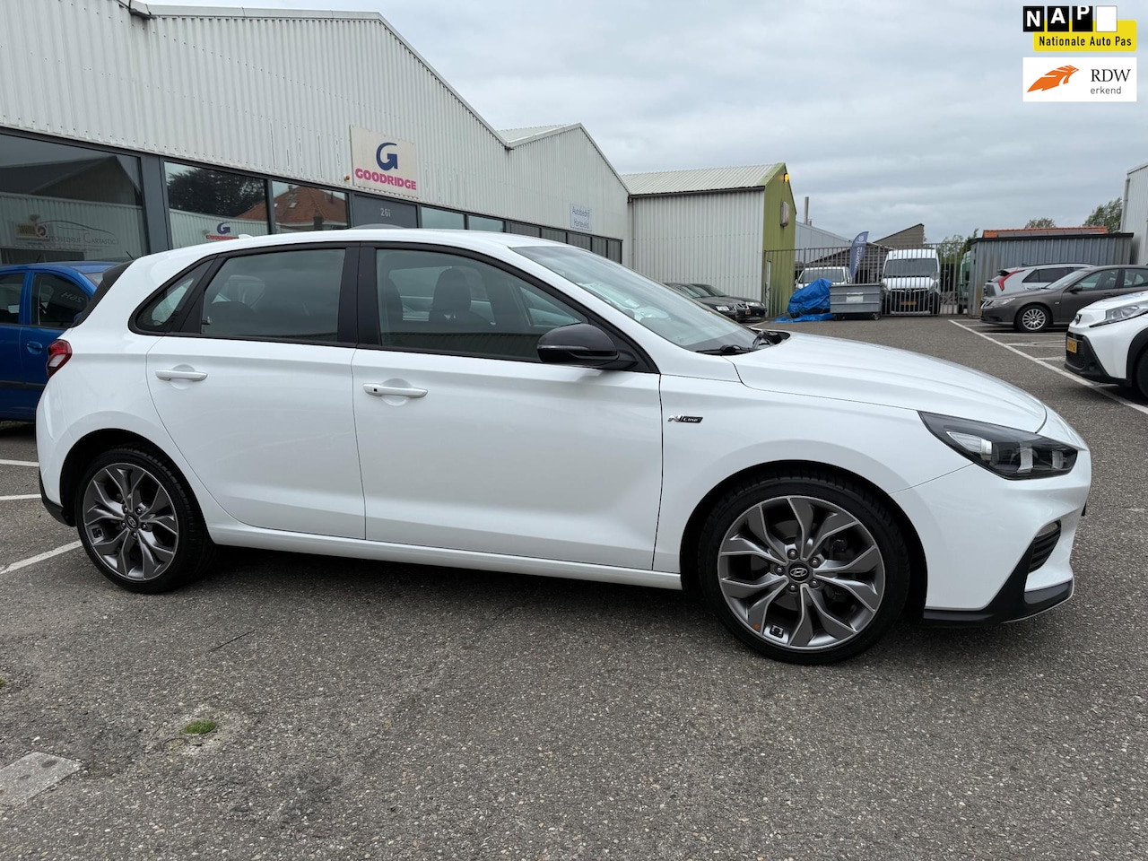 Hyundai i30 - 1.4 T-GDI N-Line NAVI | KEYLESS GO/START | CAMERA | CLIMA | CRUISE | DEALER ONDERHOUDEN| Z - AutoWereld.nl