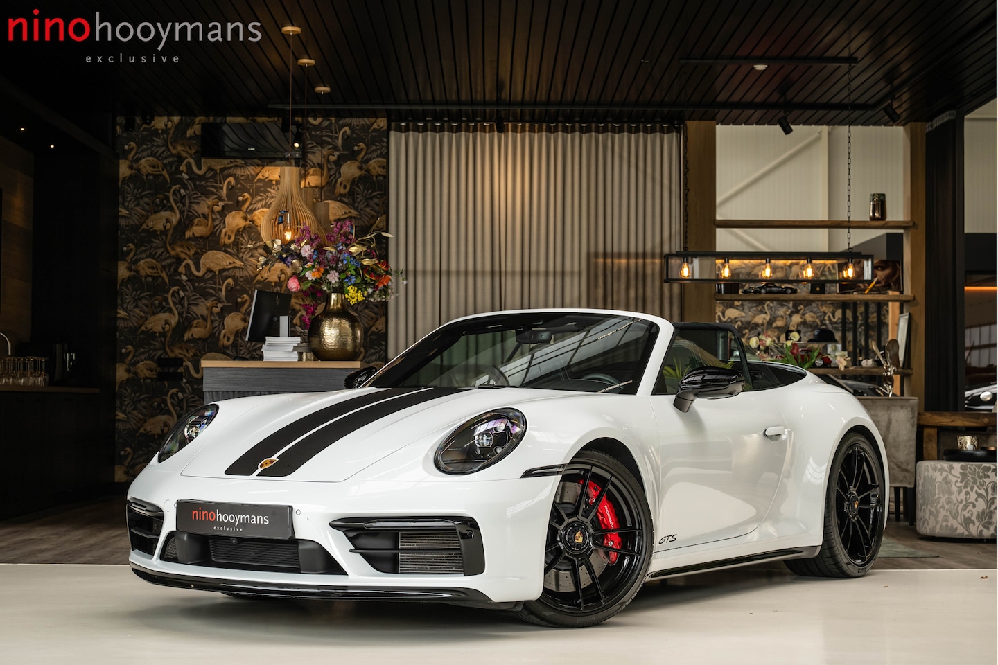 Porsche 911 Cabrio - 3.0 Carrera GTS | SportDesign pakekt | Sportuitlaat | PASM | 360° | PTV Plus - AutoWereld.nl