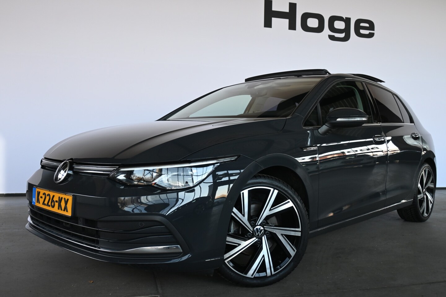 Volkswagen Golf - 1.5 TSI Style Clima Panoramadak LED Stuurverwarming 1e Eigenaar Inruil mogelijk - AutoWereld.nl