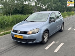 Volkswagen Golf - 1.2 TSI Trendline BlueMotion / AIRCO / NAP