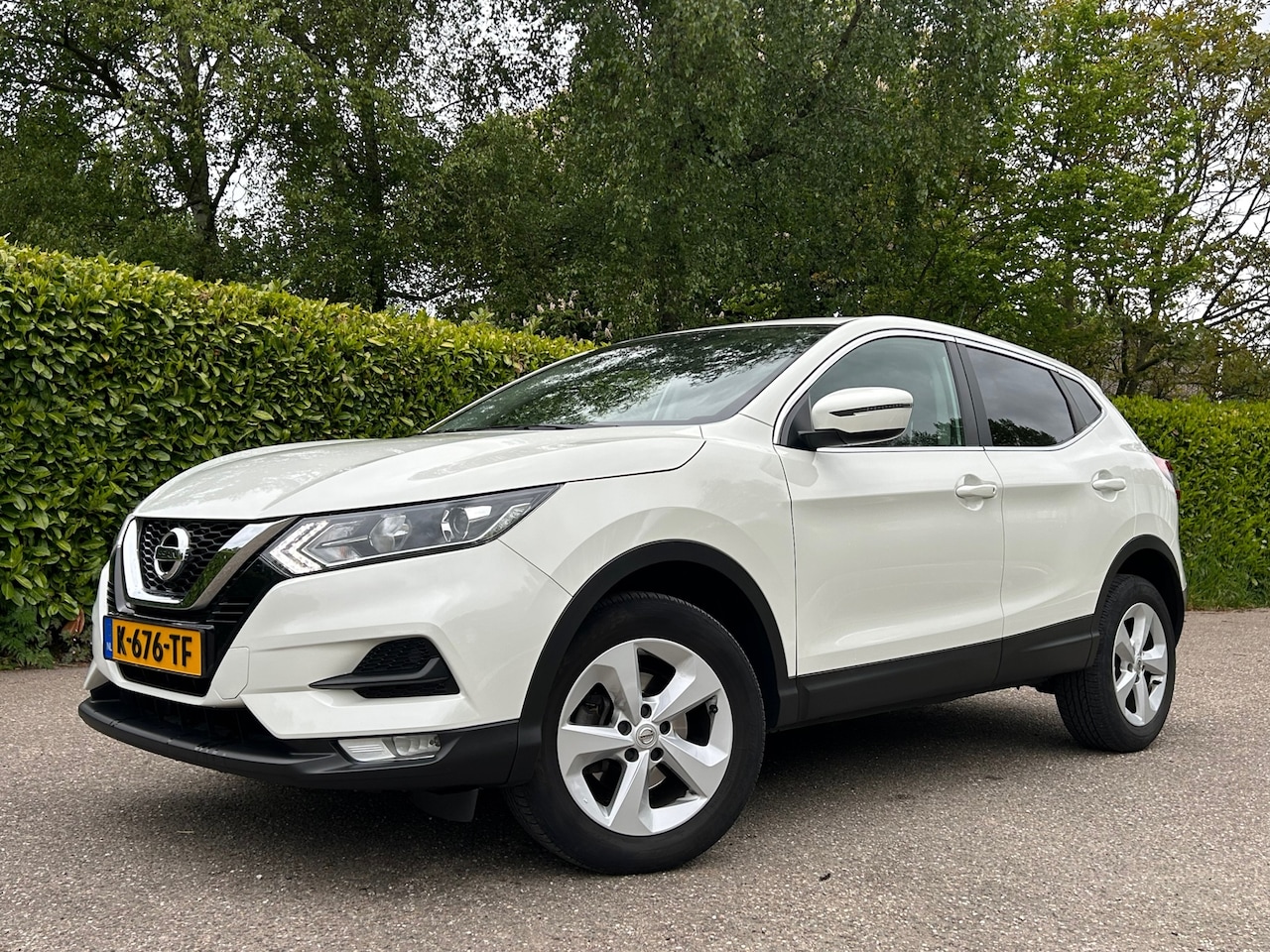 Nissan Qashqai - 1.3 DIG-T Acces Edition | Camera | Apple CarPlay/Android Auto | Trekhaak | Clima | 17" Vel - AutoWereld.nl