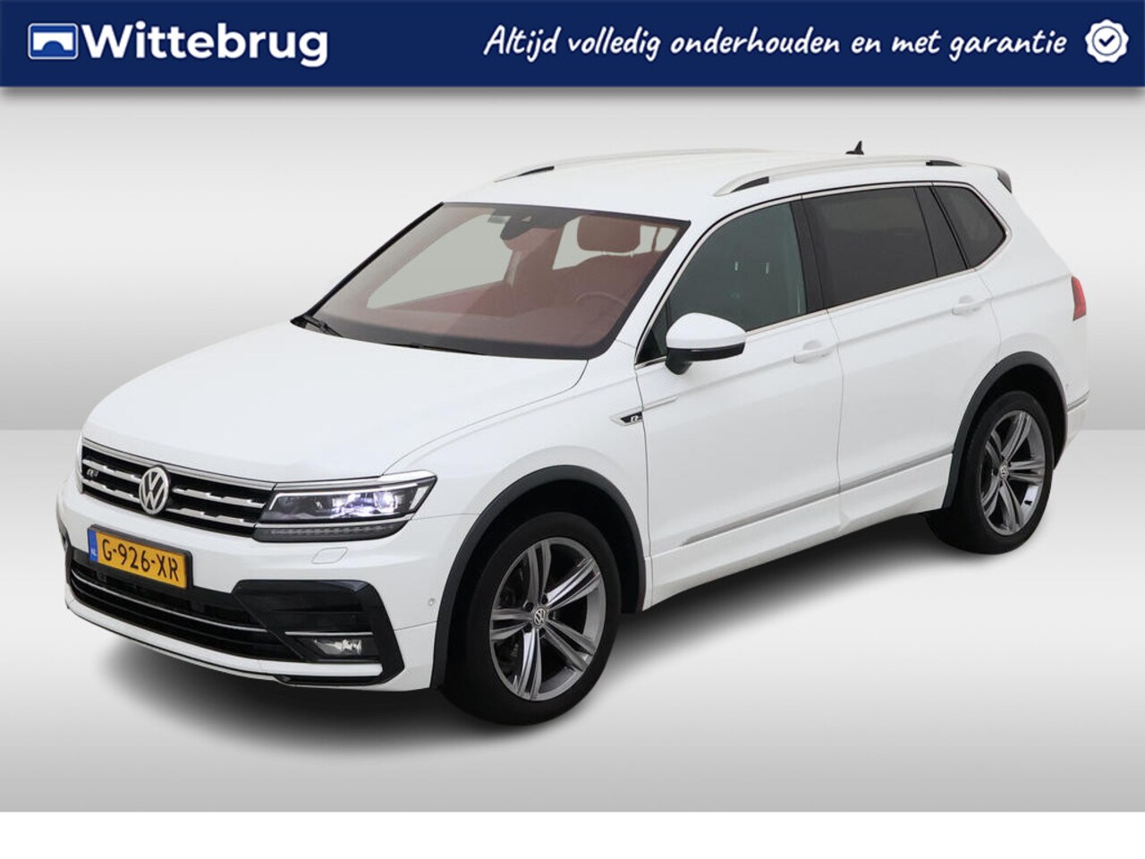 Volkswagen Tiguan Allspace - 1.5 TSI 2x R-Line 7p. / AUTOMAAT/ CAMERA/ PARK. SENSOREN/ TREKHAAK/ LEDER/ VIRTUAL COCKPIT - AutoWereld.nl