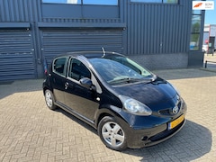 Toyota Aygo - 1.0-12V Sport*Automaat*2e eigenaar*Dealer ond*lage km
