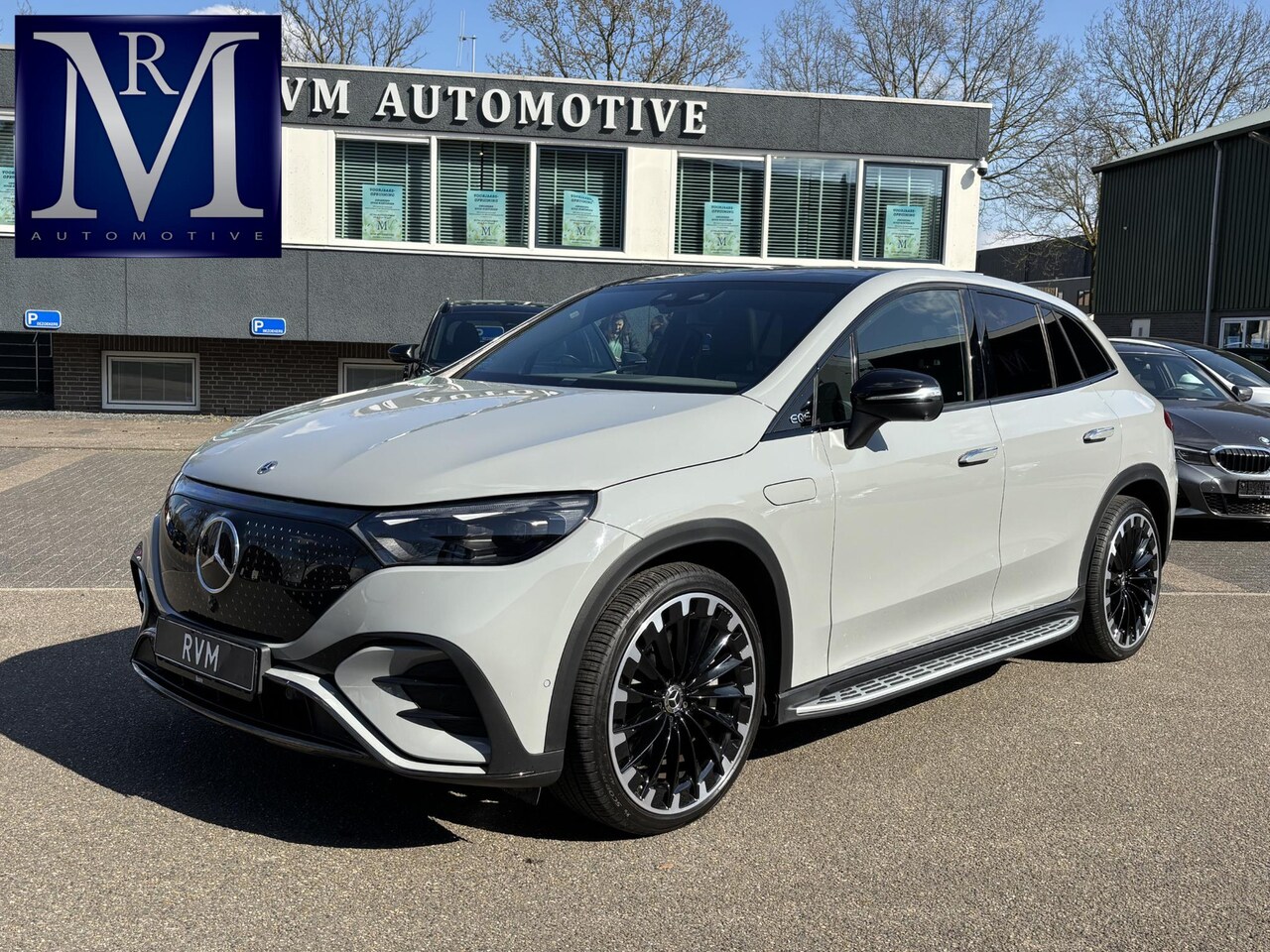 Mercedes-Benz EQE SUV - 500 4Matic AMG Line 91 kWh ELEK. TREKHAAK | MEMORY SEAT | PANO | BOMVOLLE AUTO - AutoWereld.nl