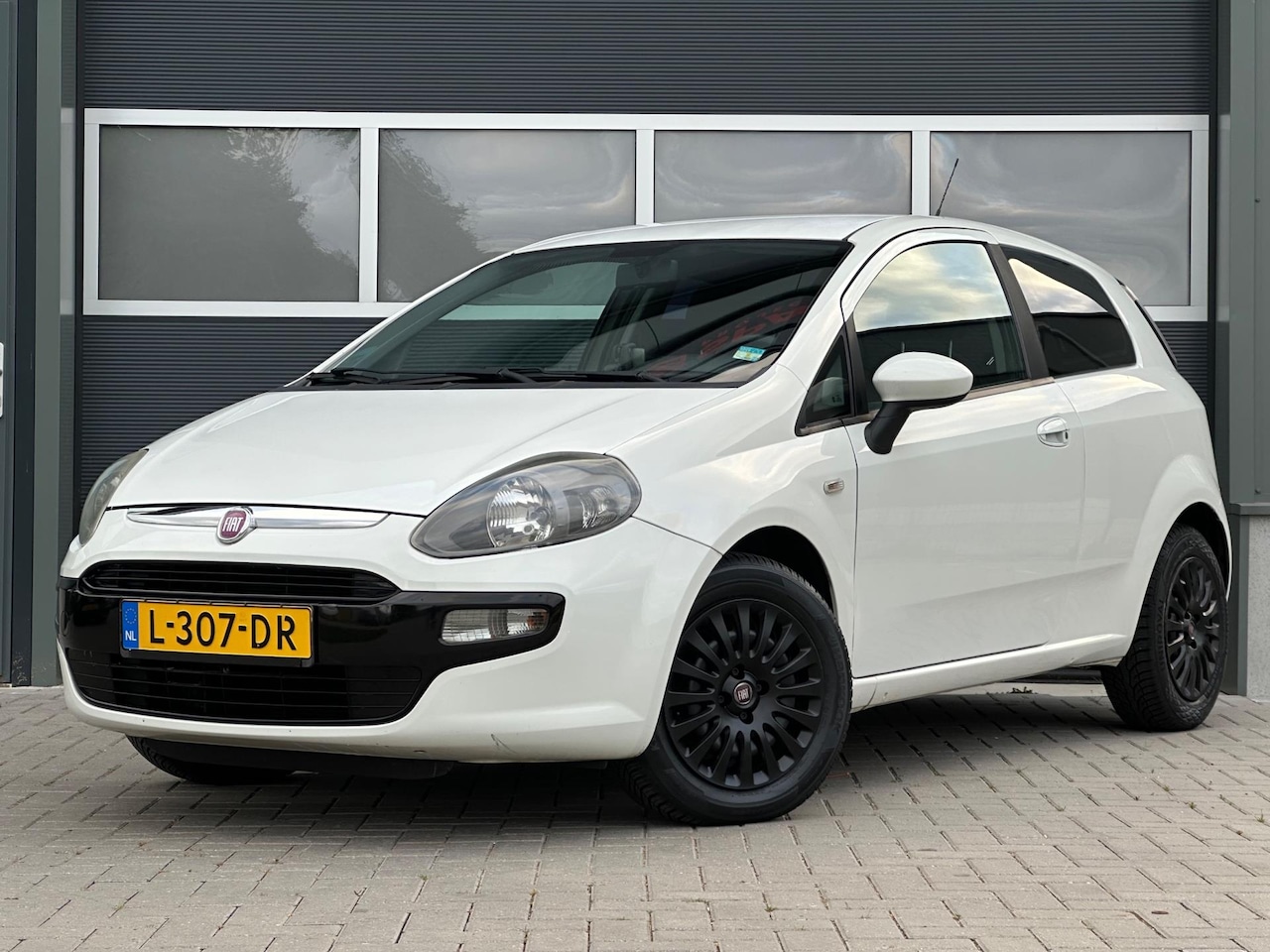 Fiat Punto Evo - 1.2 Pop Airco Navi El. Ramen - AutoWereld.nl