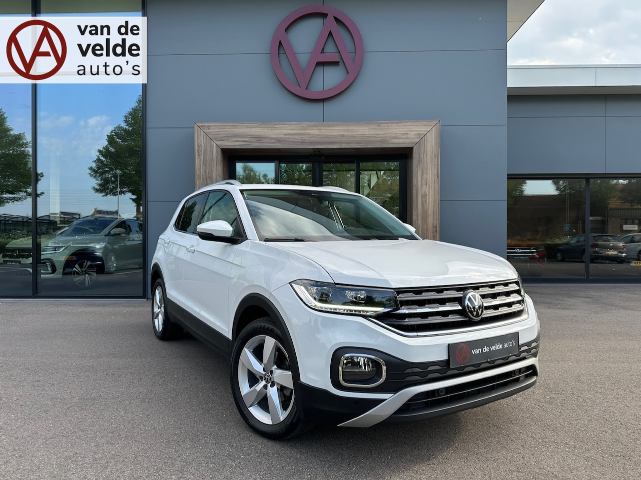 Volkswagen T-Cross - 1.0 TSI 110pk Style | Led | Navi | Carplay | Adapt. Cruise | incl. 1 jaar Bovag garantie - AutoWereld.nl