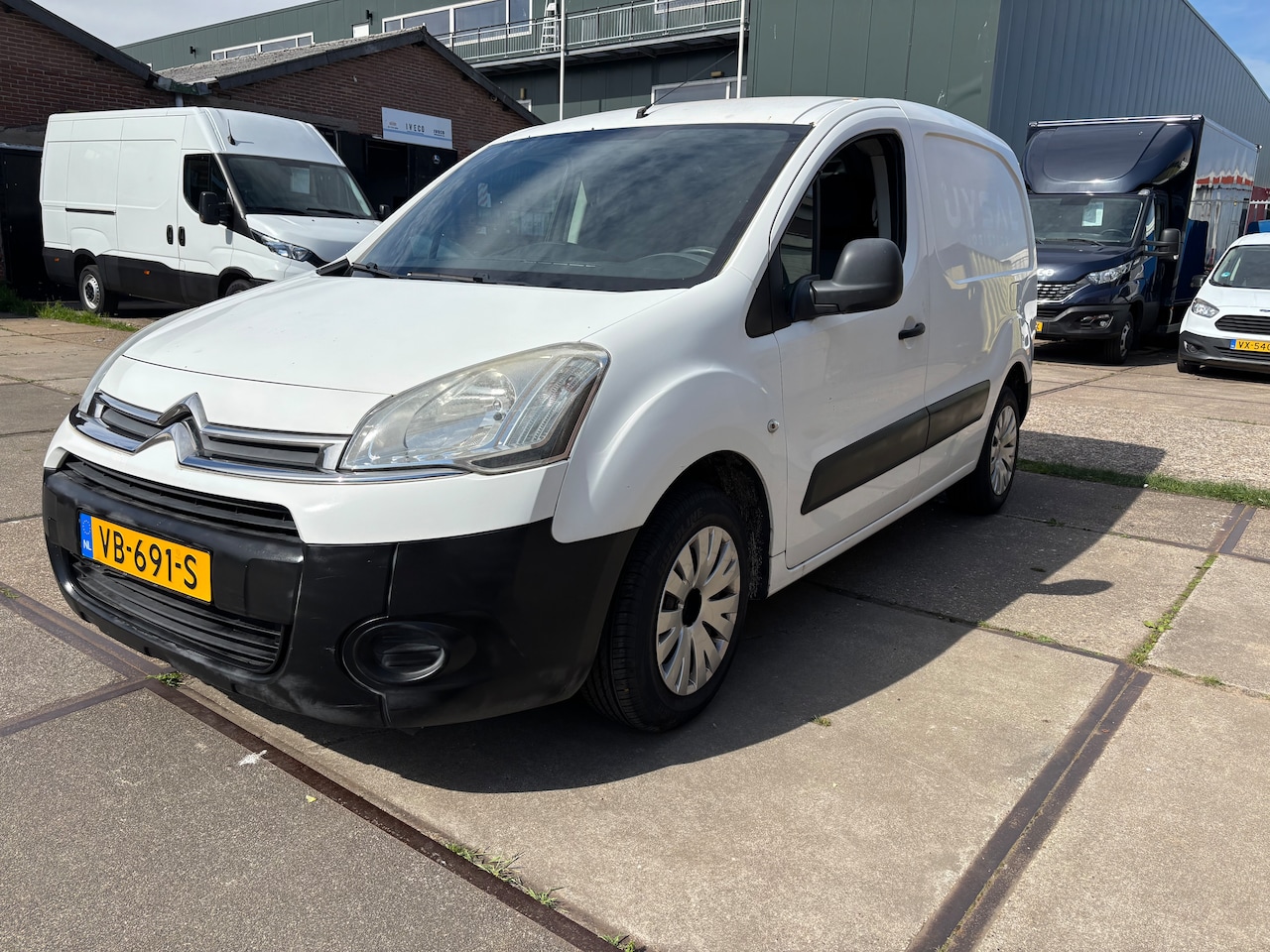 Citroën Berlingo - 1.6 e-HDI 600 Club XL Automaat - AutoWereld.nl