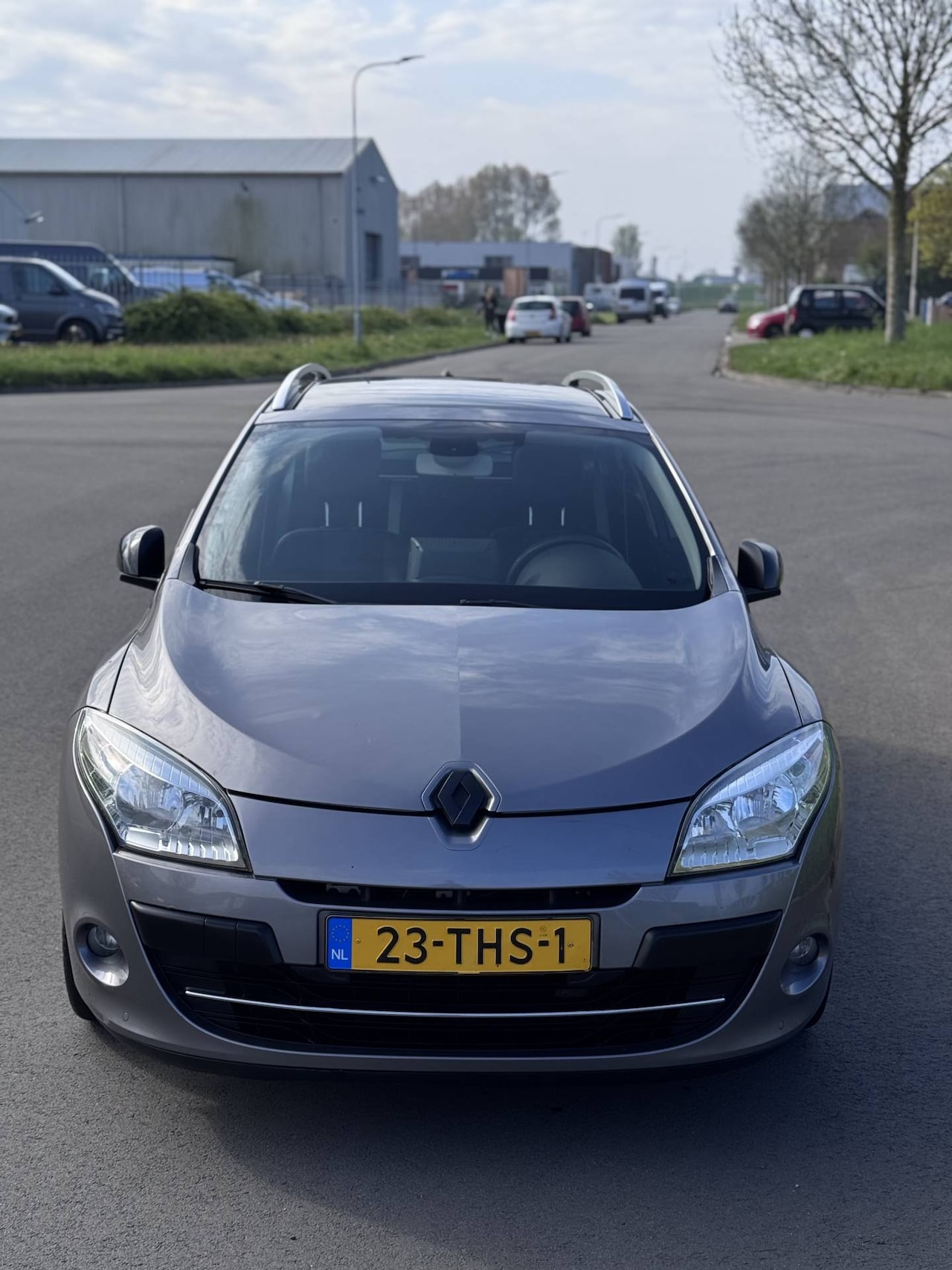 Renault Mégane Estate - 2.0 Bose Automaat-Pano-Applecarplay-Cruise-Airco-Electr pakket - AutoWereld.nl