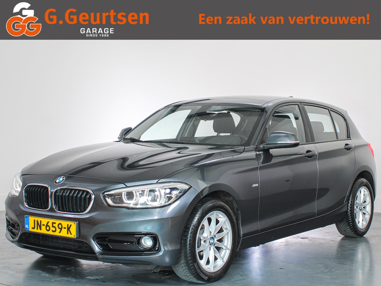 BMW 1-serie - 116i Executive Sportline, Navigatie, LED koplampen, Cruise Control, Bluetooth - AutoWereld.nl