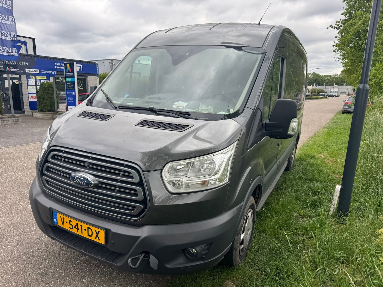 Ford Transit - 290 2.0 TDCI L2H2 Trend 290 2.0 TDCI L2H2 Trend - AutoWereld.nl