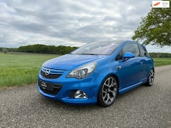 Opel Corsa - 1.6-16V Turbo OPC / PANO DAK / AIRCO / NIEUWE APK