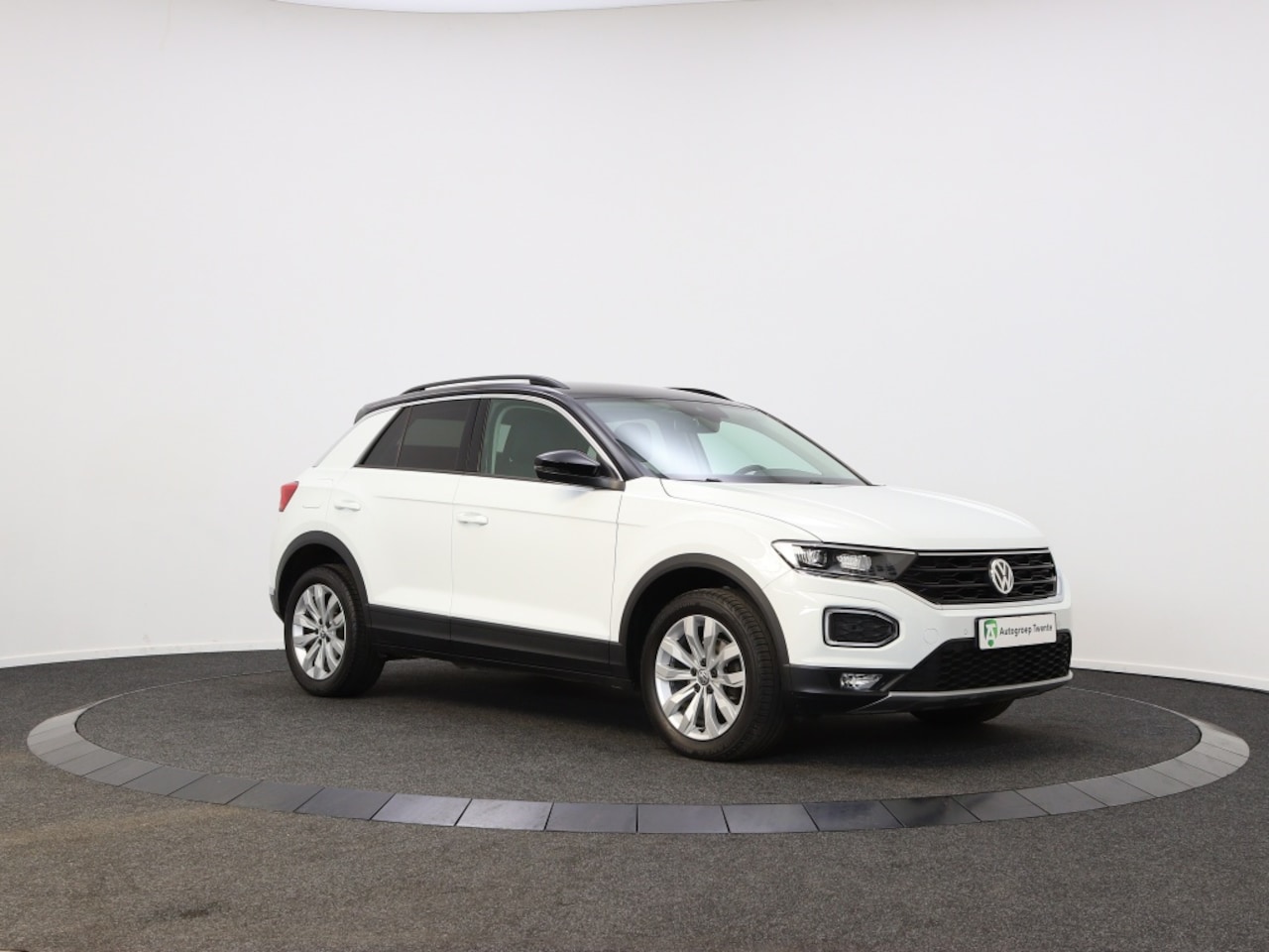 Volkswagen T-Roc - | achteruitrijcamera | Winter 1.5 TSI Style - AutoWereld.nl