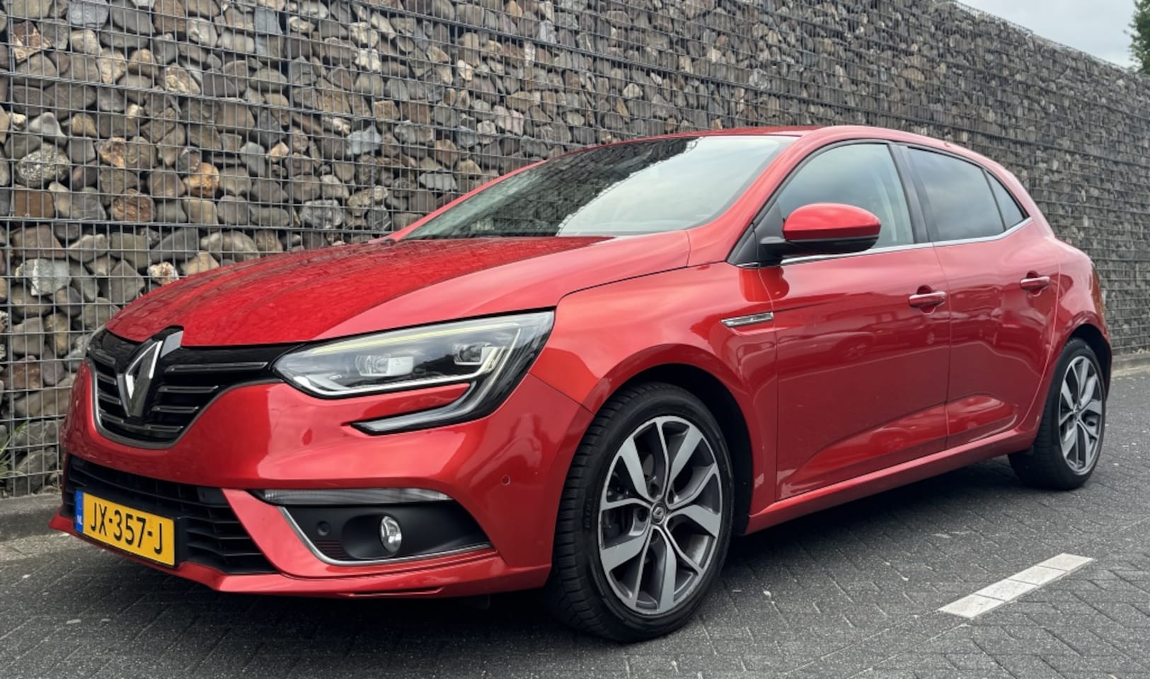 Renault Mégane - 1.2 TCe Bose Head Up | Keyless | NAP | Leder stof - AutoWereld.nl