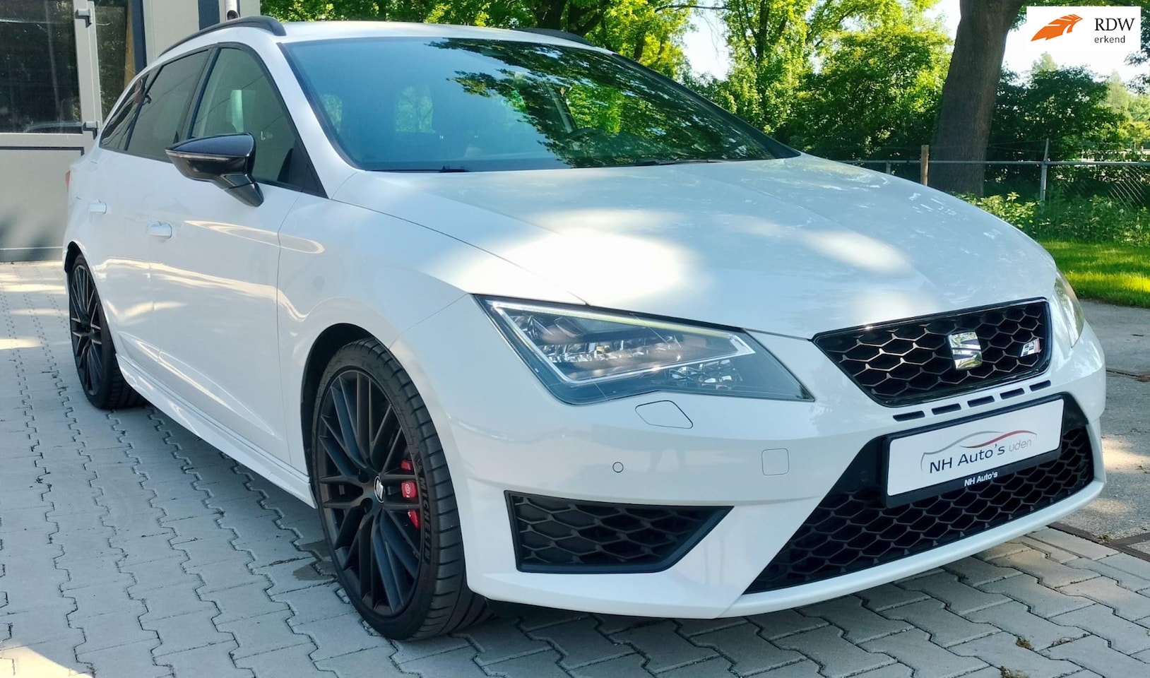 Seat Leon ST - 2.0 TSI Cupra 290 Performance Brembo - AutoWereld.nl