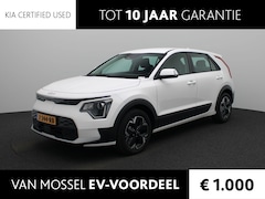 Kia Niro EV - Light Edition 64.8 kWh | Navigatie | Climate Control | Lm velgen | Parkeersensoren | Camer