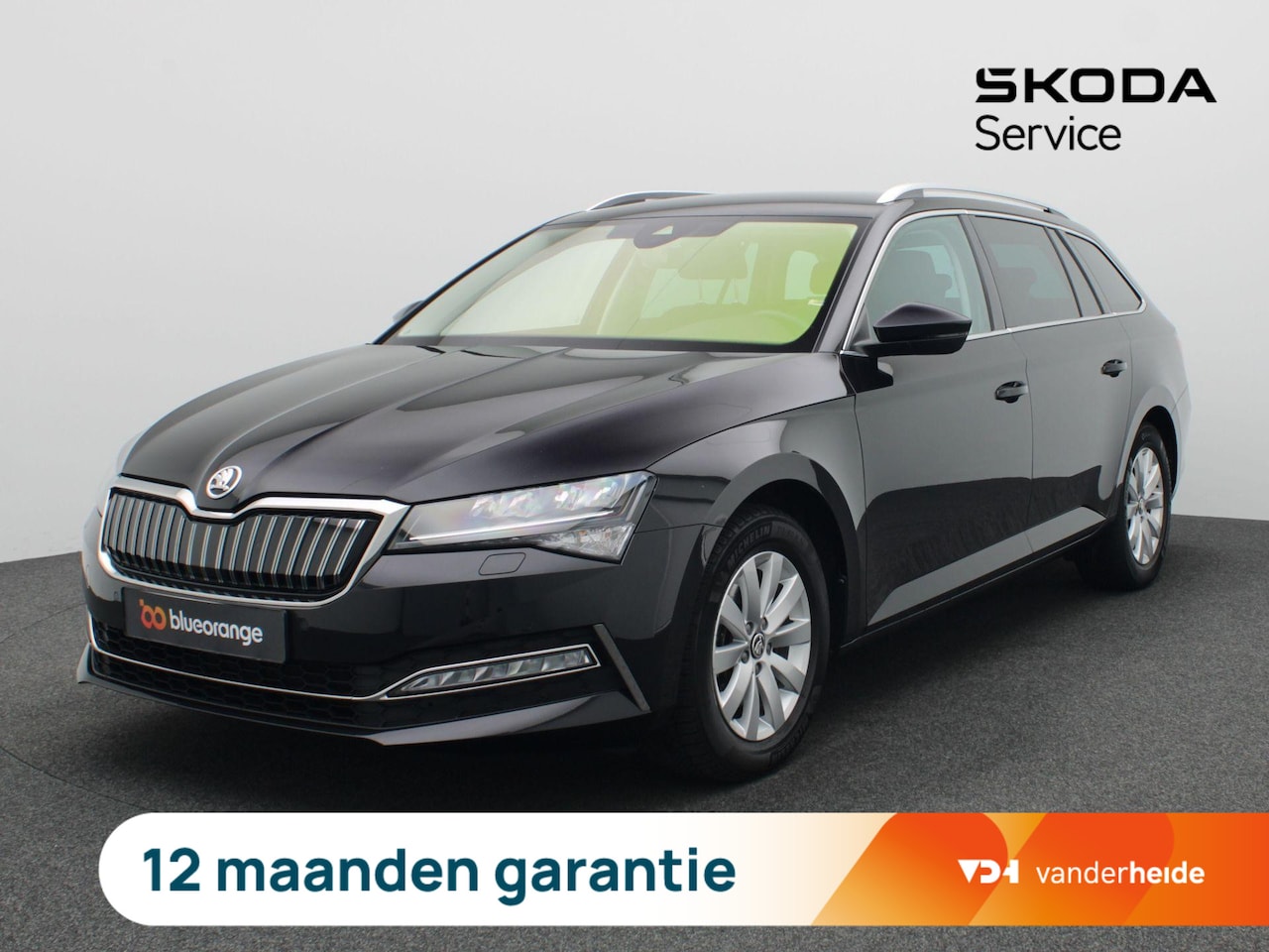 Skoda Superb Combi - 1.4 TSI iV Business Edition Plus 218PK DSG full led, trekhaak, cruise control met travel a - AutoWereld.nl