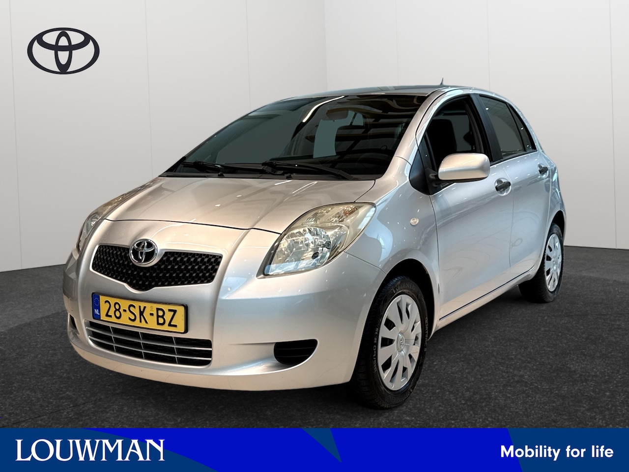 Toyota Yaris - 1.3 VVTi Terra | Airco | Elektrisch bedienbare ramen | - AutoWereld.nl