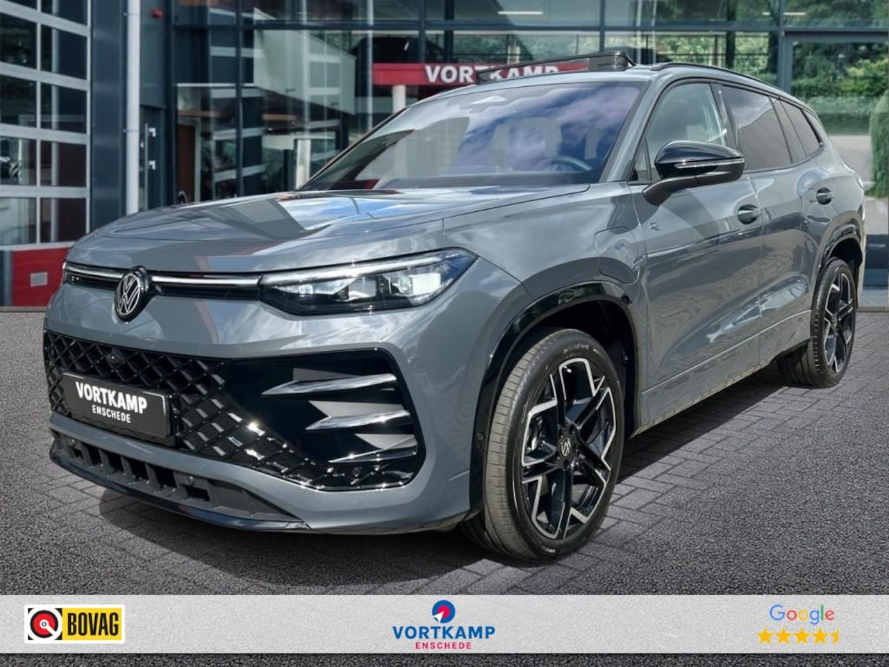 Volkswagen Tayron - 1.5 TSI R-LINE E-HYBRID 272 PK LEDER/PANO-DAK/360-CAMERA/HenK/TRE - AutoWereld.nl