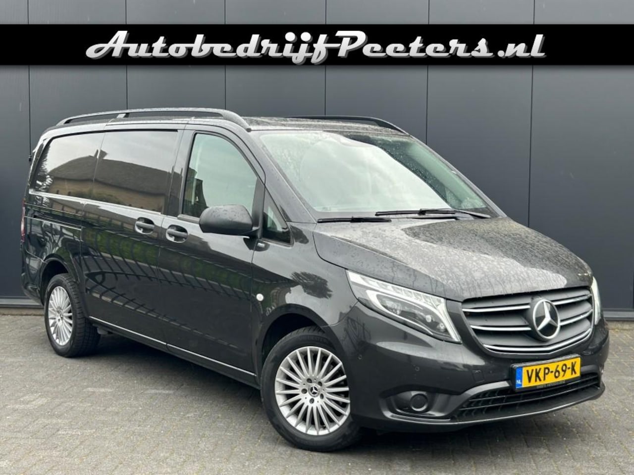 Mercedes-Benz Vito - 116 CDI Aut9 Distronic Leder Navi Camera LED Trekhaak - AutoWereld.nl