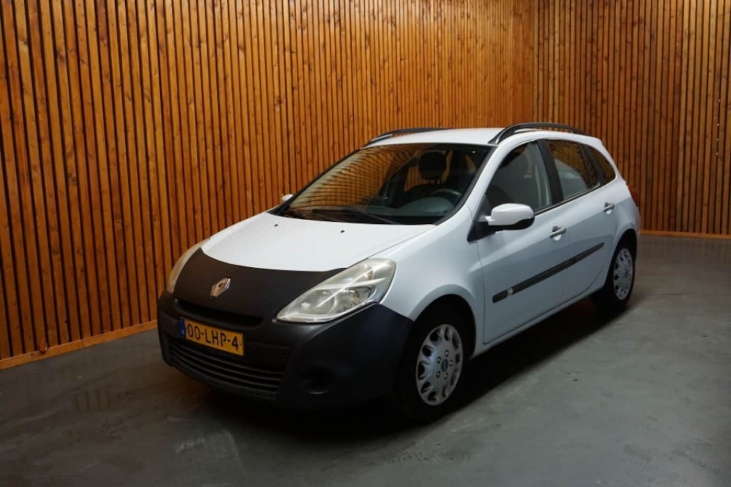 Renault Clio Estate - ESTATE 1.2 TCE EXPRESSION/ APK 2-2026 - AutoWereld.nl