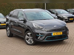 Kia e-Niro - ExecutiveLine 64 kWh / SOH 100% / Camera / Leder / Keyless / Stoelventilatie / Navigatie /