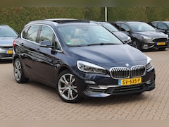 BMW 2-serie Active Tourer - 225xe iPerformance High Executive / Panoramadak / Camera / Head-up / Leder / 18'' / Keyles