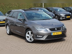 Seat Leon ST - 1.4 EcoTSI FR Connect / Trekhaak / Panoramadak / Camera / Navigatie / LED / Elektr. stoele