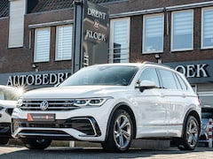 Volkswagen Tiguan - 1.4 TSI eHybrid R-Line Business+ IQ LIGHT CAMERA TREKHAAK 19 INCH APPLE CARPLAY DODEHOEK