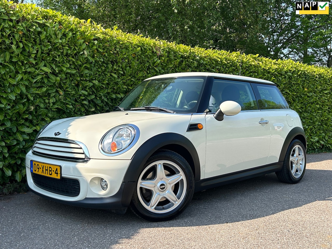 MINI One - Mini 1.6 MINIMALIST Business Line | slechts 111.549 km | NL Auto | 2e Eigenaar | Airco | 1 - AutoWereld.nl
